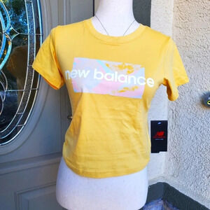 NEW BALANCE | Active Logo Graphic Cropped Tee in Yellow sz XS